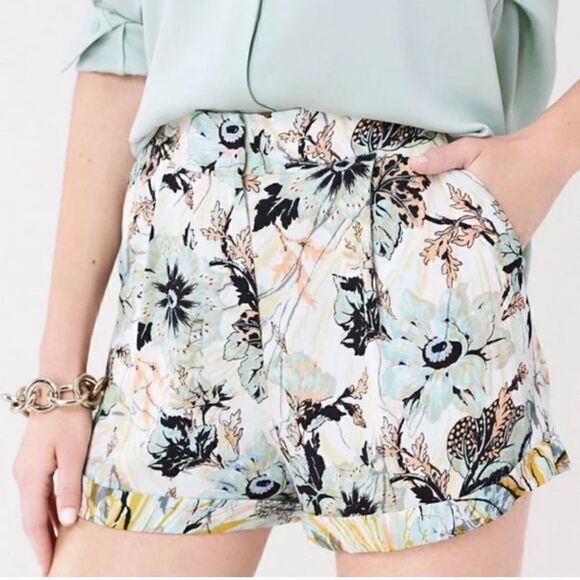 DVF Shorts Nathalie Crepe Tailored Shorts Astrantia Tulip Shell Size 12 - Picture 1 of 12